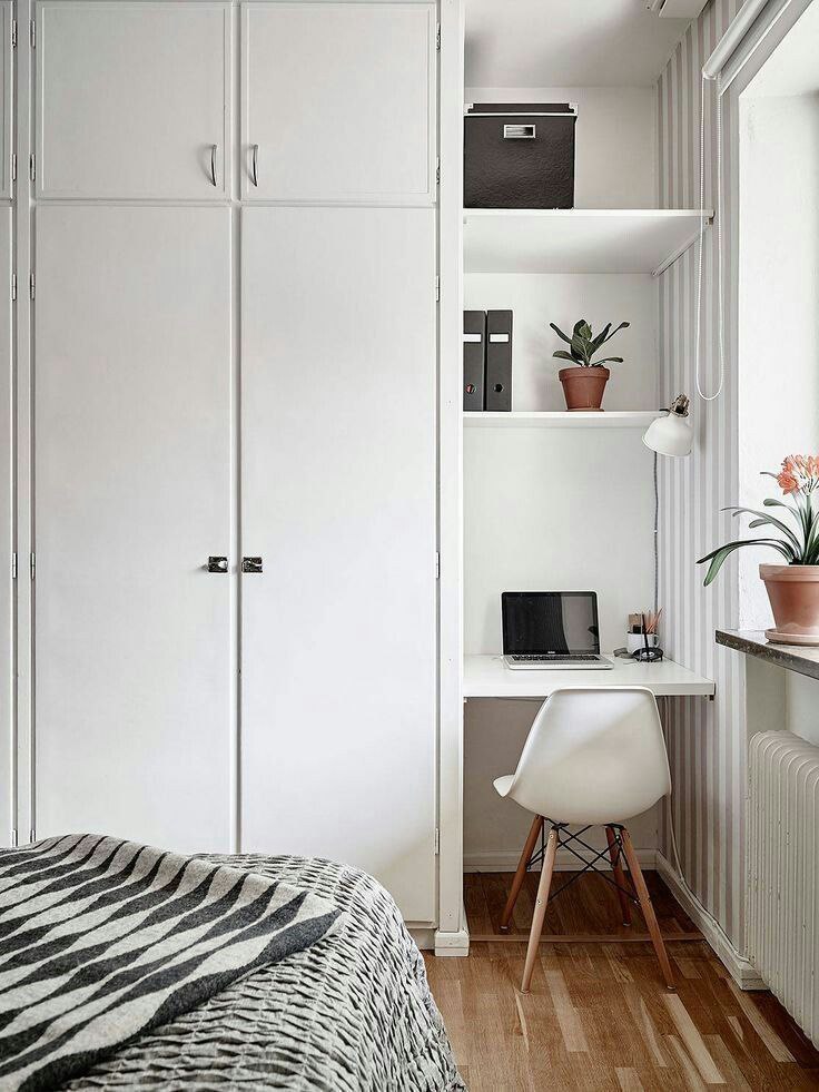 میز تحریم کم جا