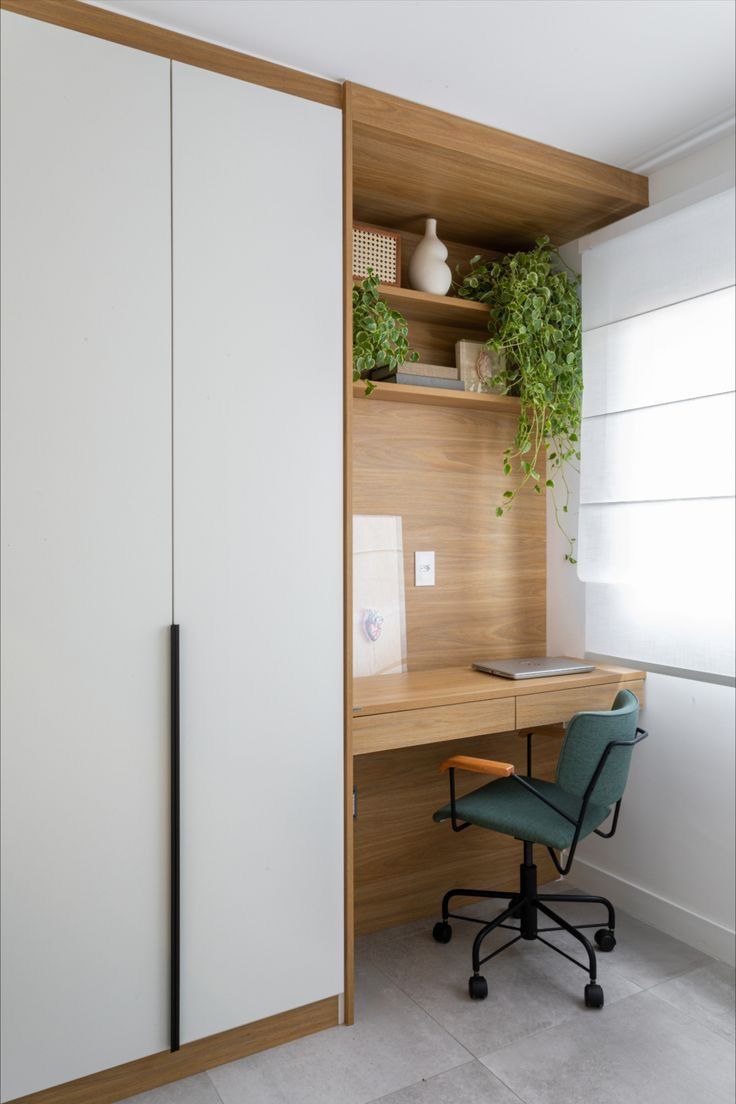 میز تحریم کم جا