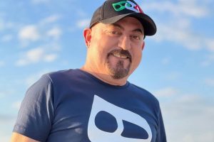 سندی بیوگرافی