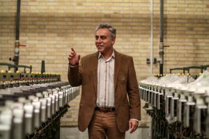 بیژن امکانیان در پدر