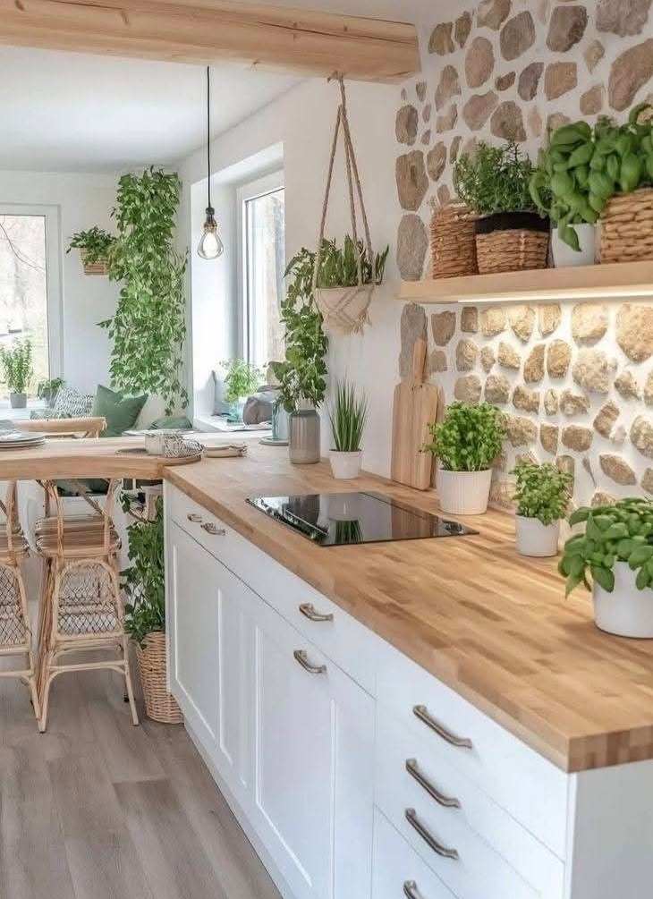 کابینت سفید و چوب