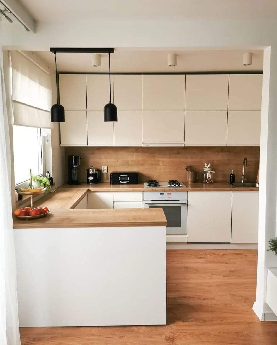 کابینت سفید و چوب