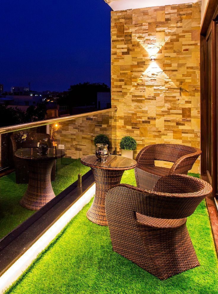 میز و صندلی بالکن