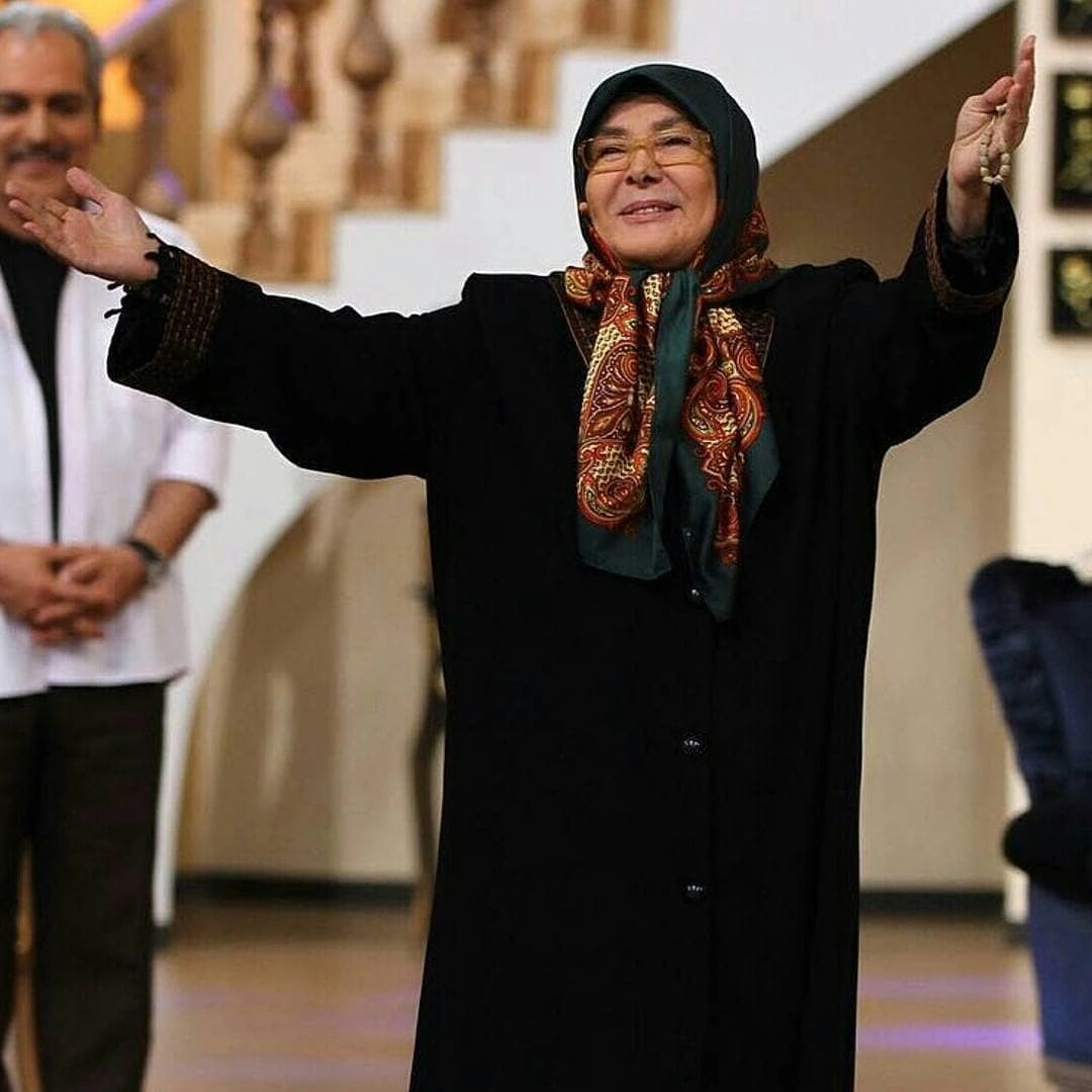 آفرین عبیسی در دورهمی