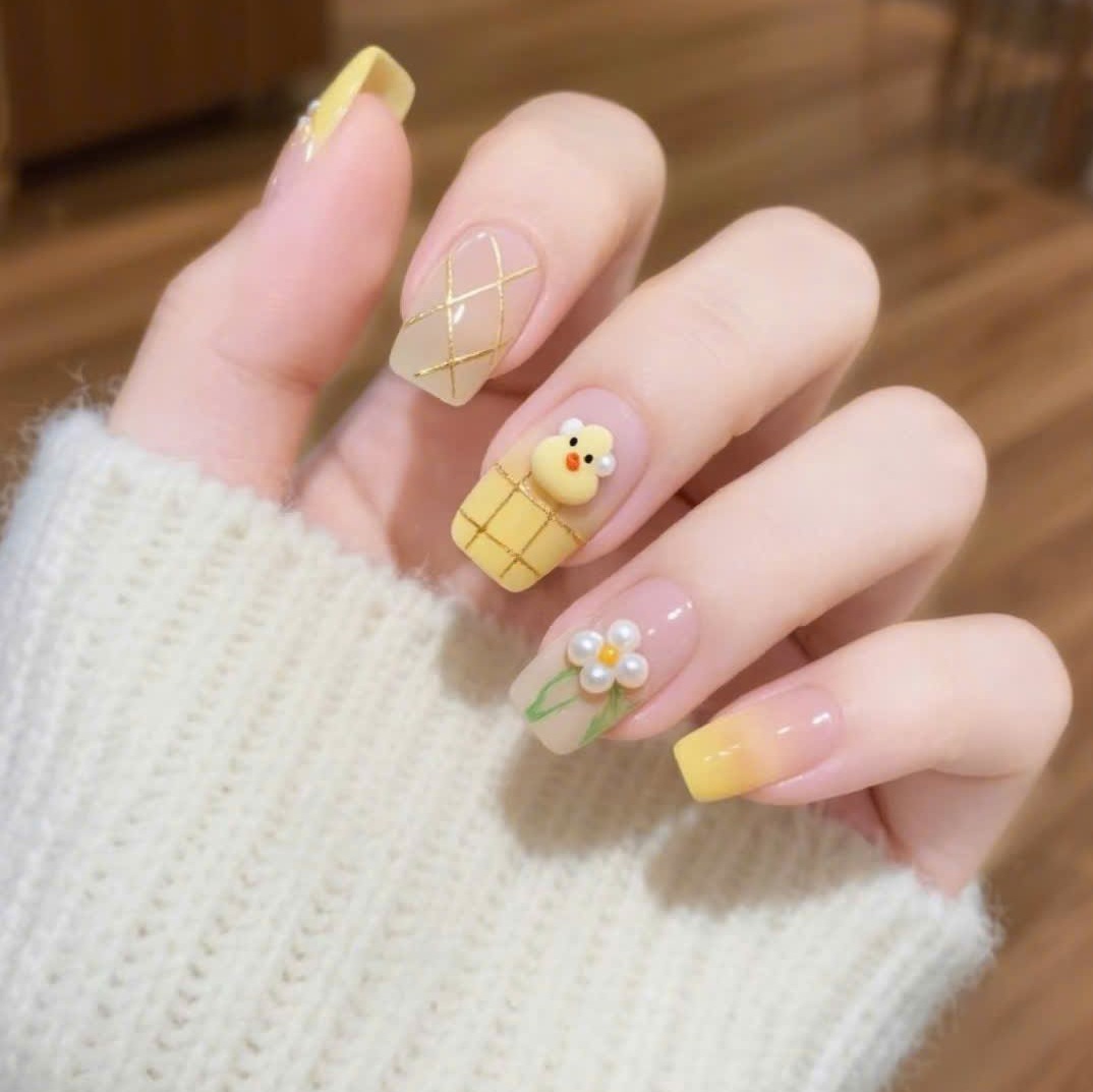 لاک ناخن دخترانه