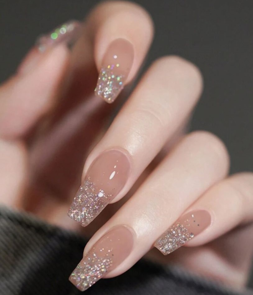 لاک ناخن دخترانه