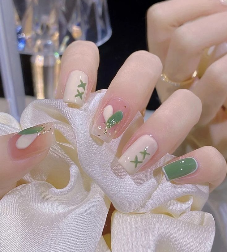 لاک ناخن دخترانه