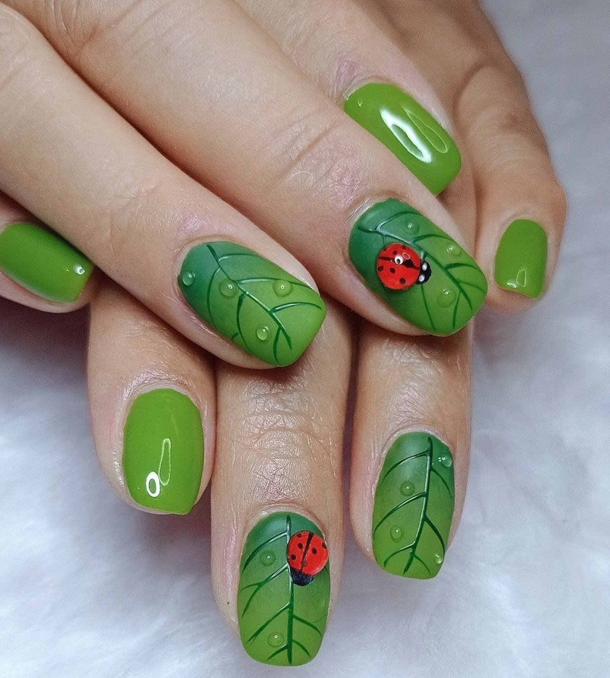 لاک ناخن دخترانه