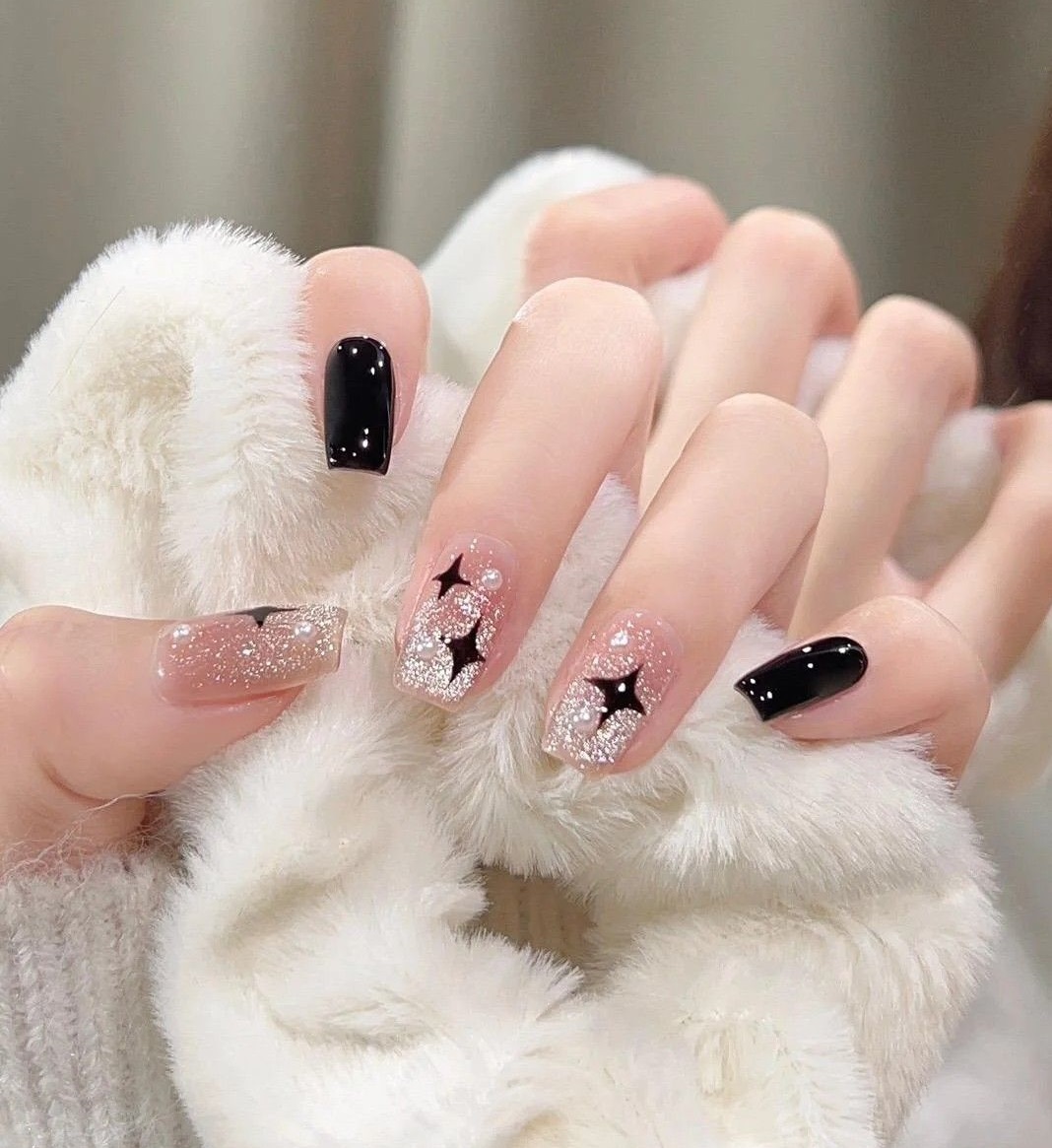 لاک ناخن دخترانه