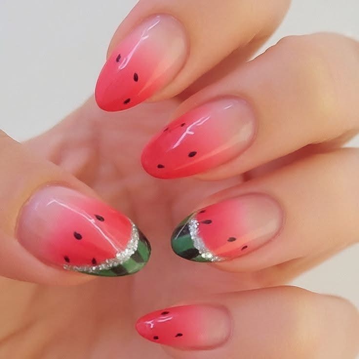 لاک ناخن دخترانه