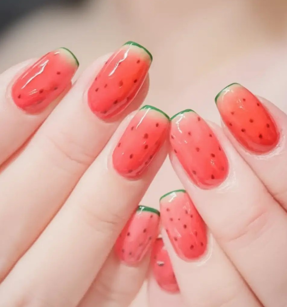 لاک ناخن دخترانه