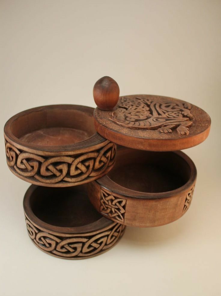 شکلات خوری چوبی