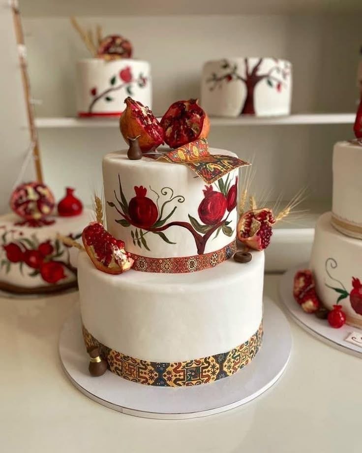 کیک شب یلدا