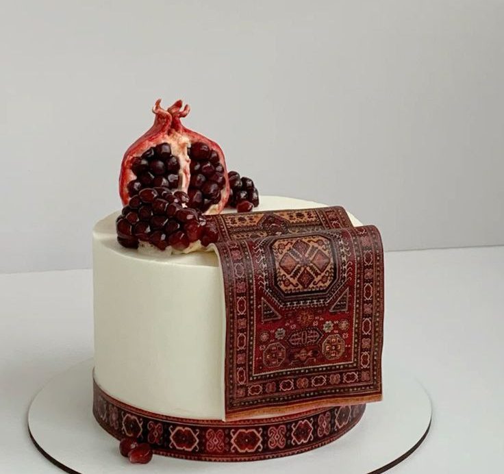 کیک شب یلدا