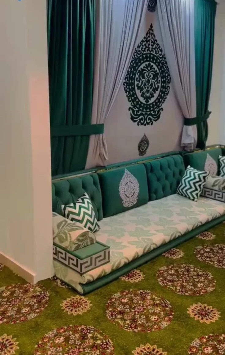 تشک و تشکچه نشینمن