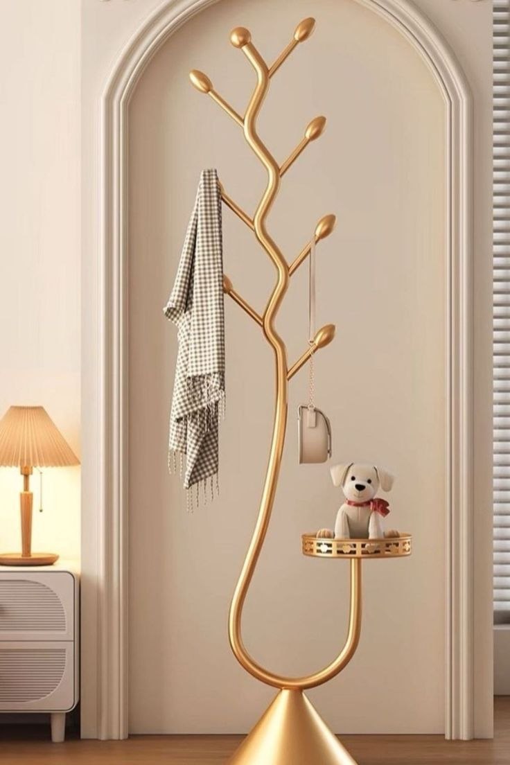 چوب لباسی ایستاده