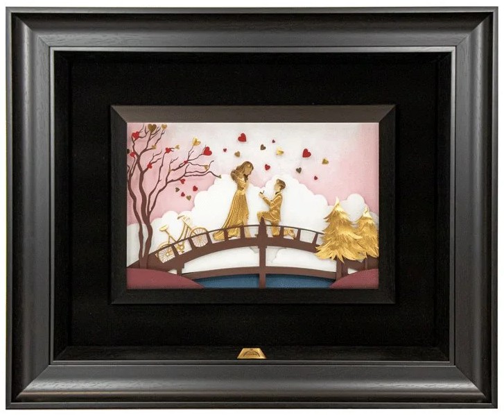 تابلو طلا عاشقانه لوموس