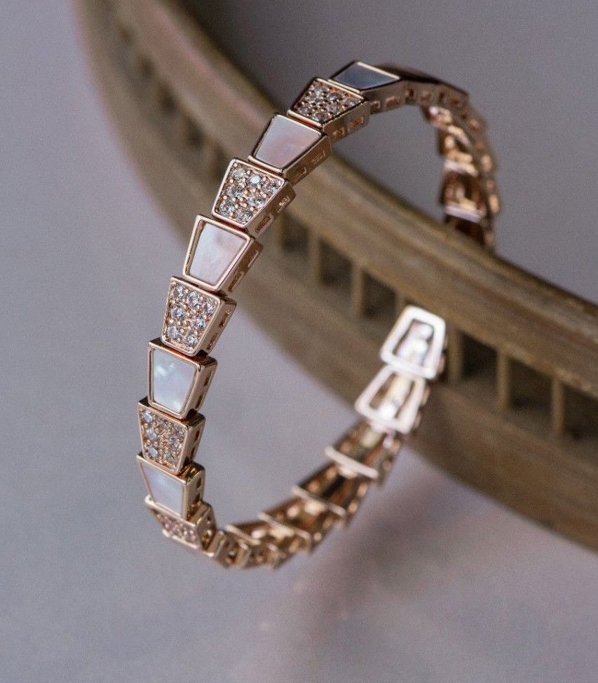 دستبند النگویی