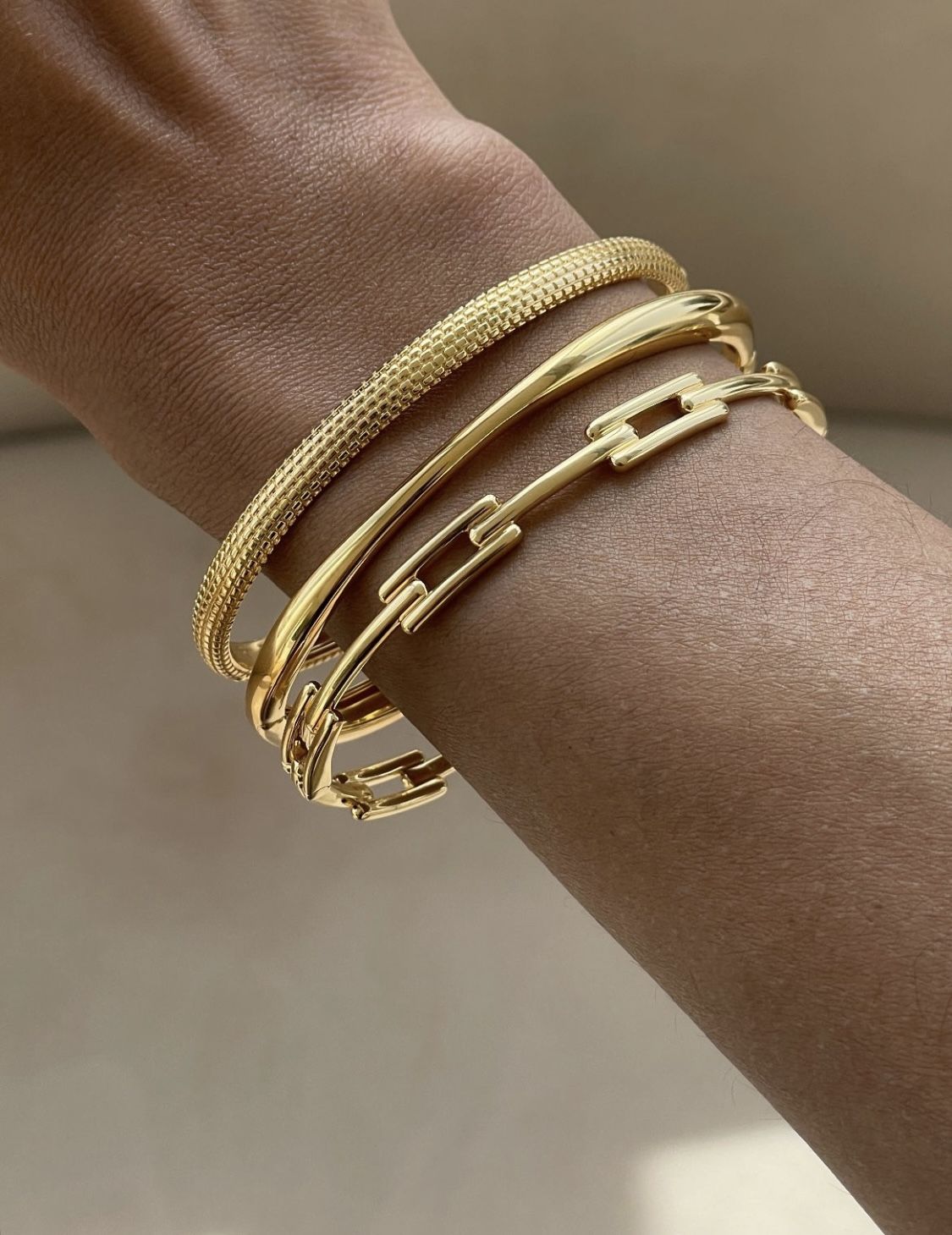 دستبند النگویی