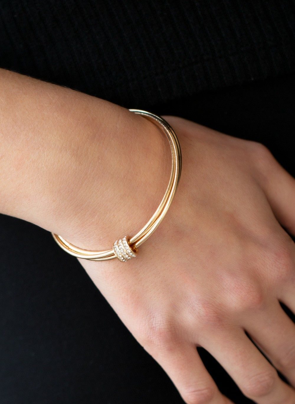 دستبند النگویی