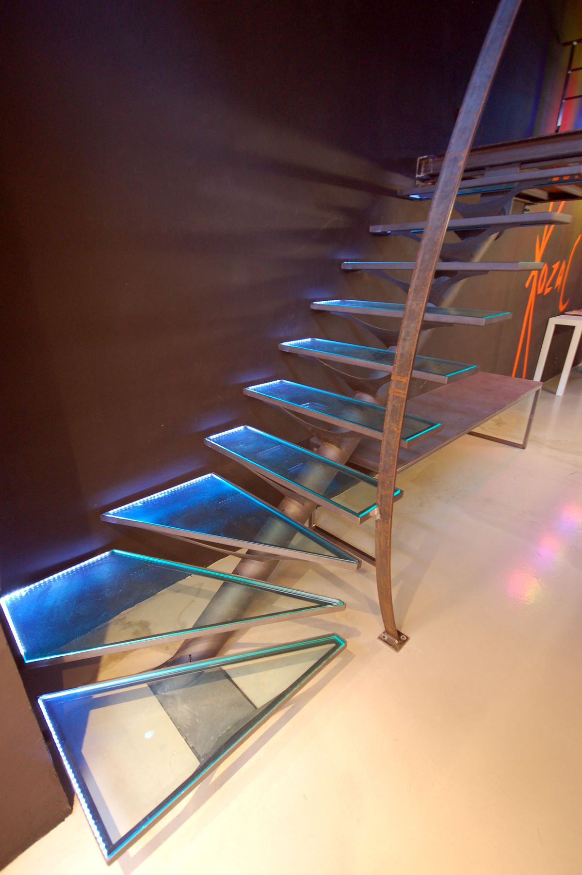 راه پله خلاقانه و جالب