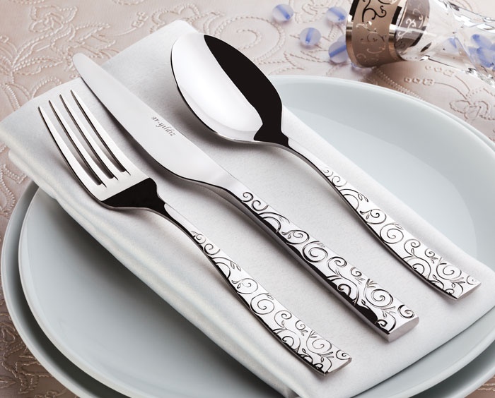 قاشق و چنگال