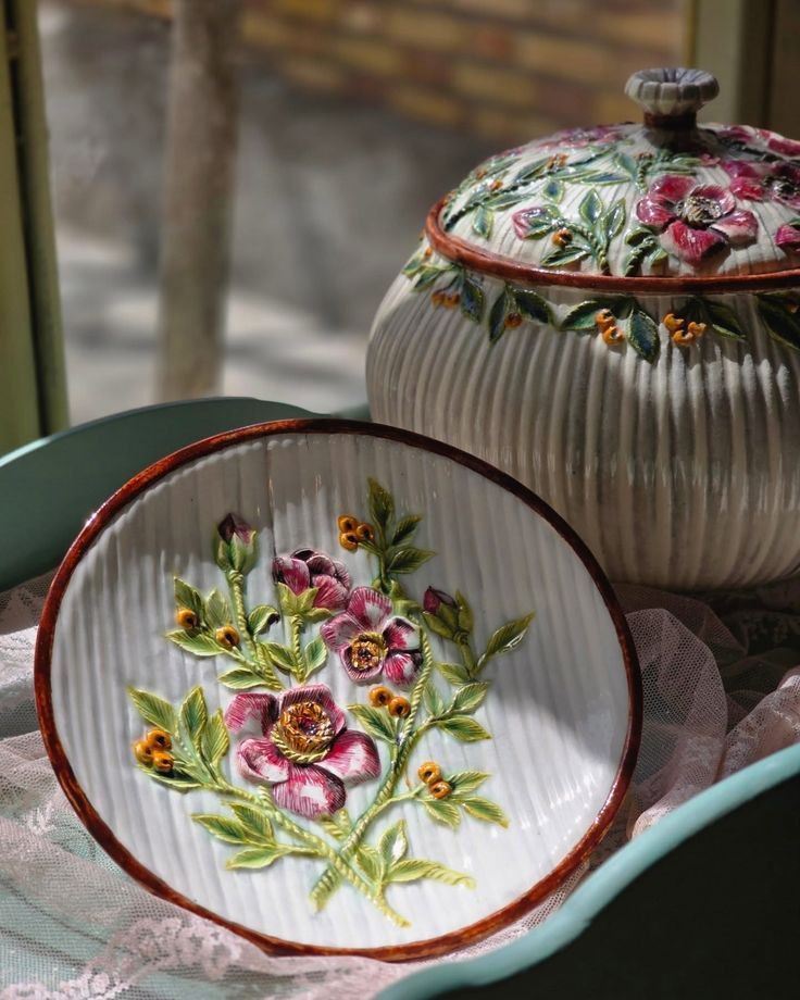 ظروف دکوری سفالی رنگی و طرح دار