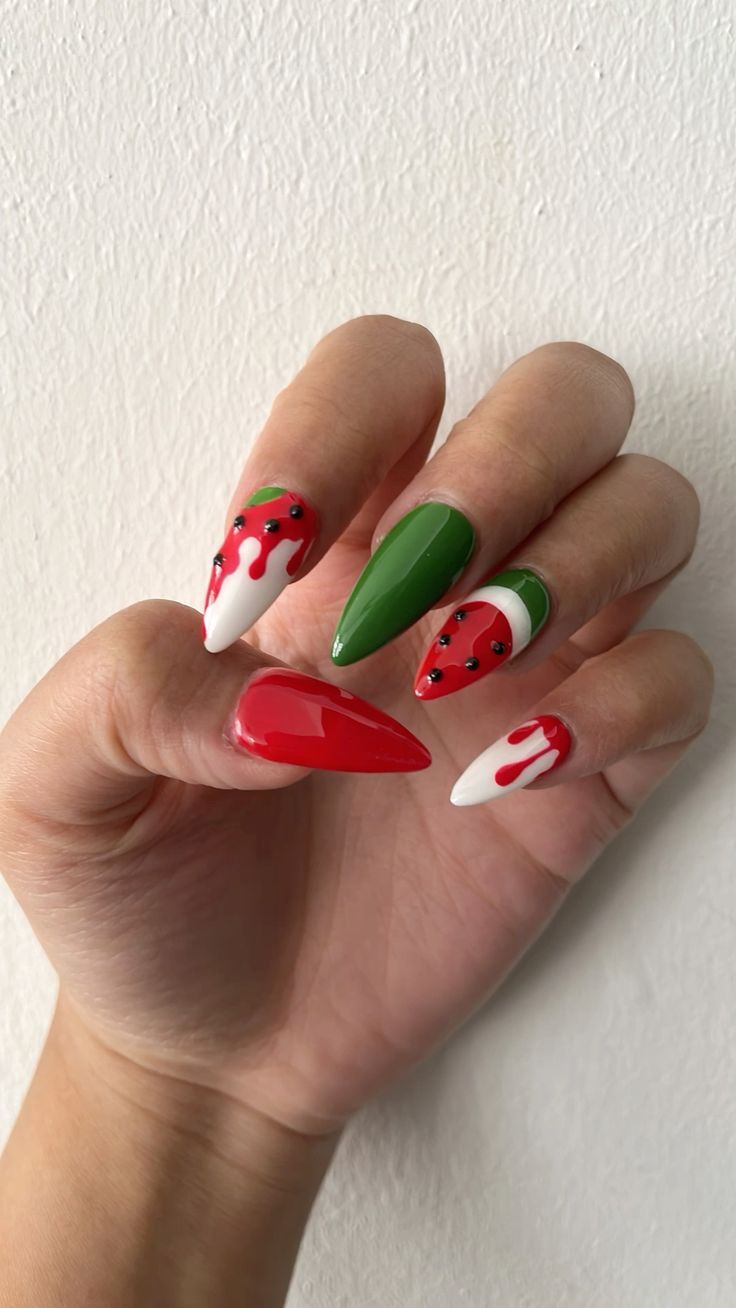 لاک ناخن شب یلدا 