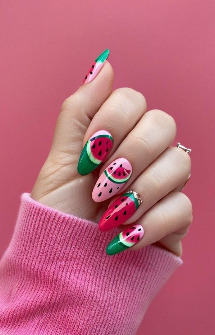 لاک ناخن شب یلدا 