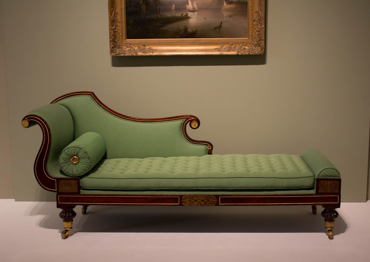 مدل مبل مخمل سبز با چوب قهوه ای و ماهگونی