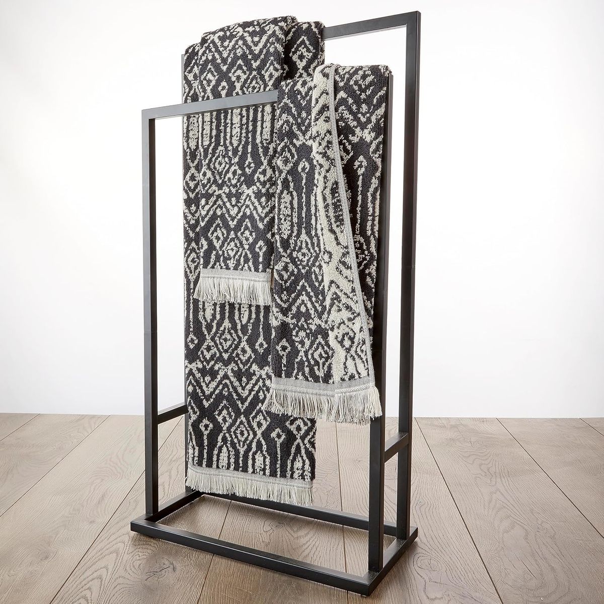 استند پتو و شال مبل