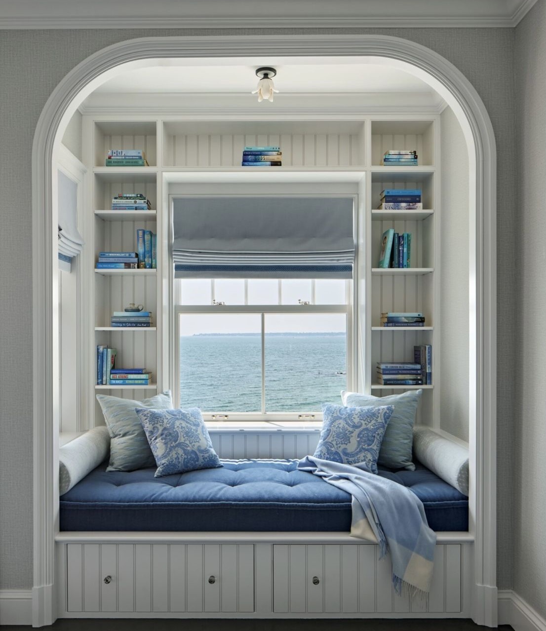 شاه نشین پذیرایی