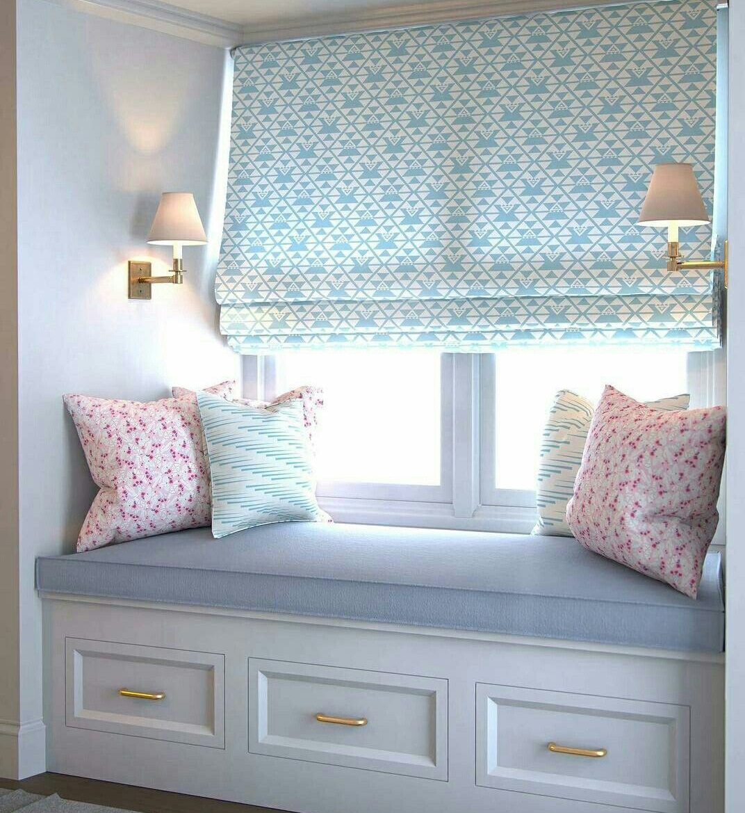 شاه نشین پذیرایی