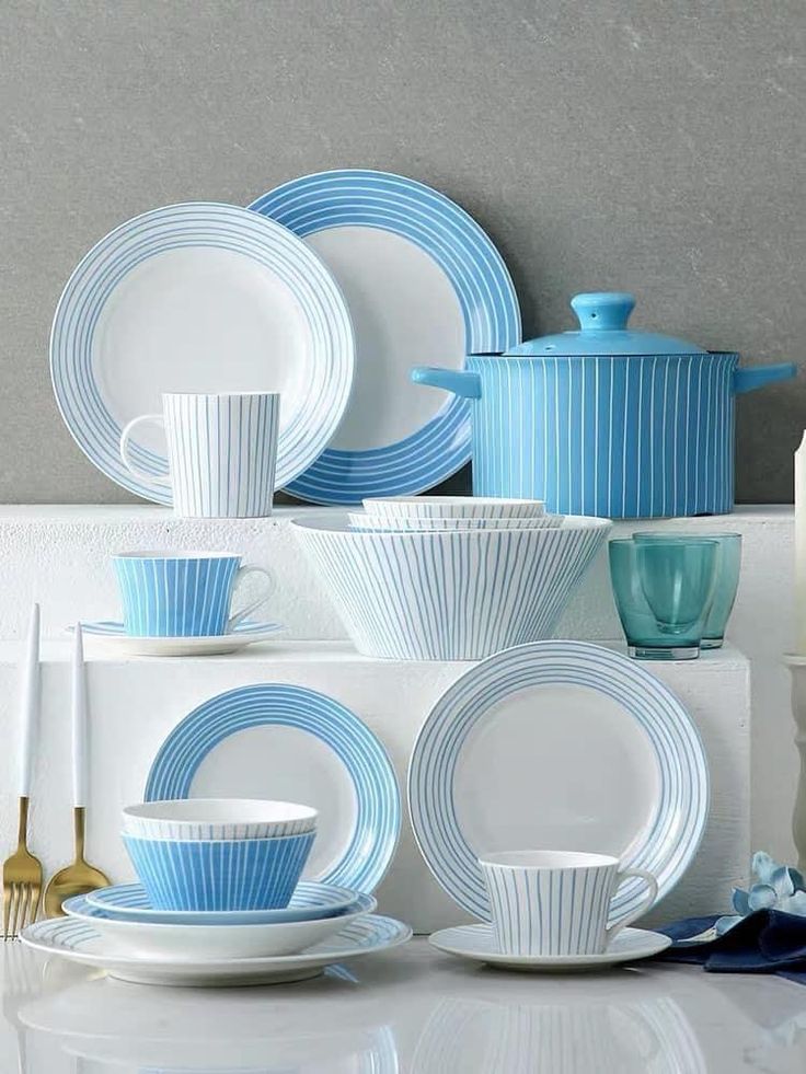 ظروف پذیرایی گل آبی