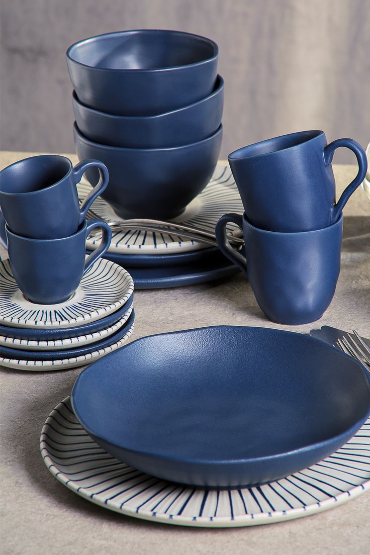 ظروف پذیرایی گل آبی