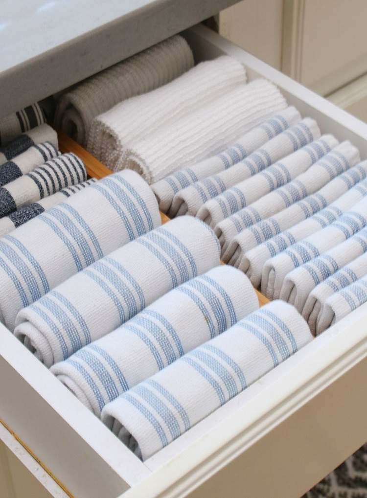 نظم دهنده دستمال آشپزخانه