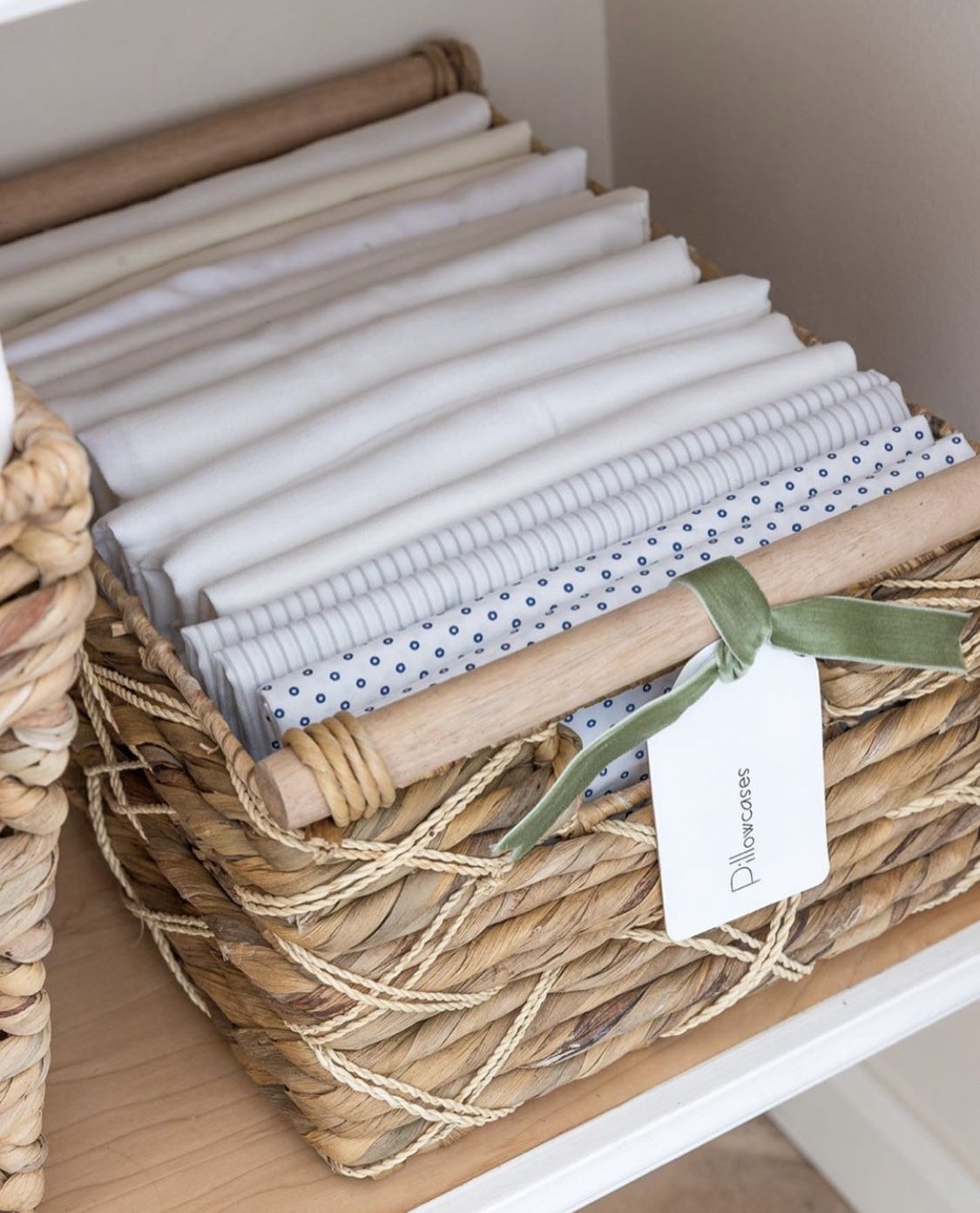 نظم دهنده دستمال آشپزخانه