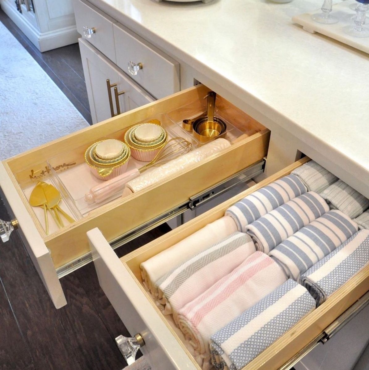 نظم دهنده دستمال آشپزخانه