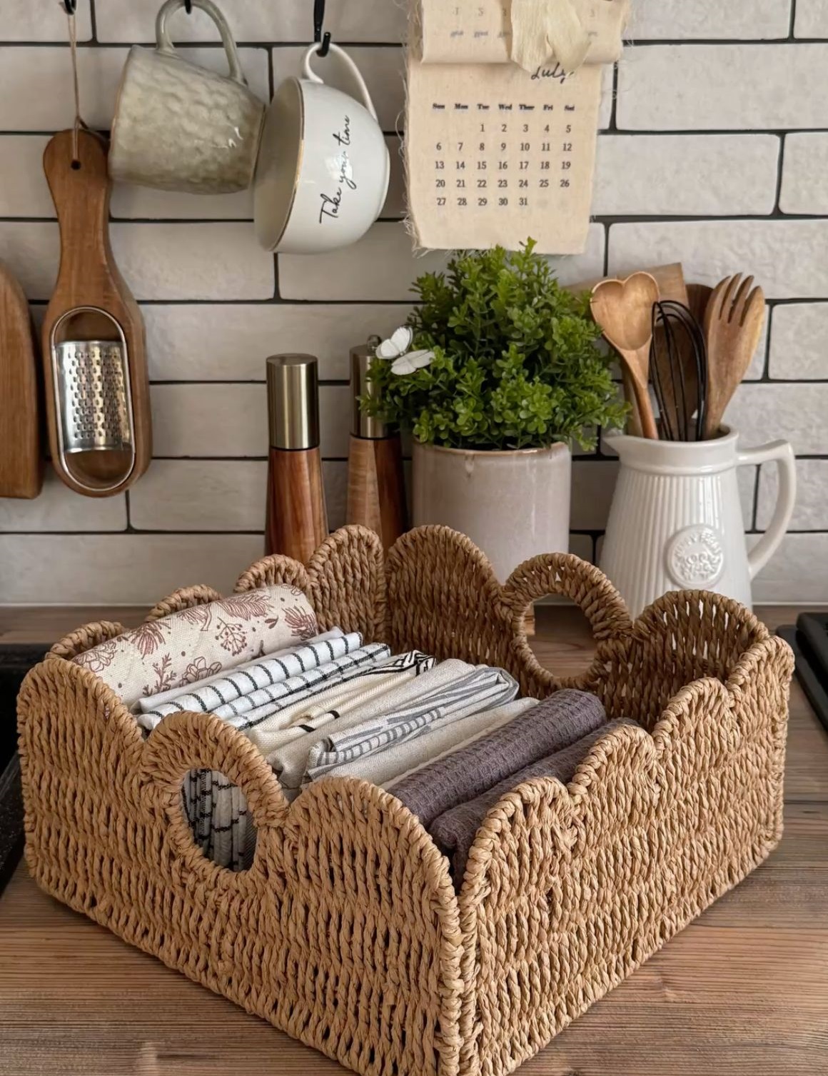 نظم دهنده دستمال آشپزخانه