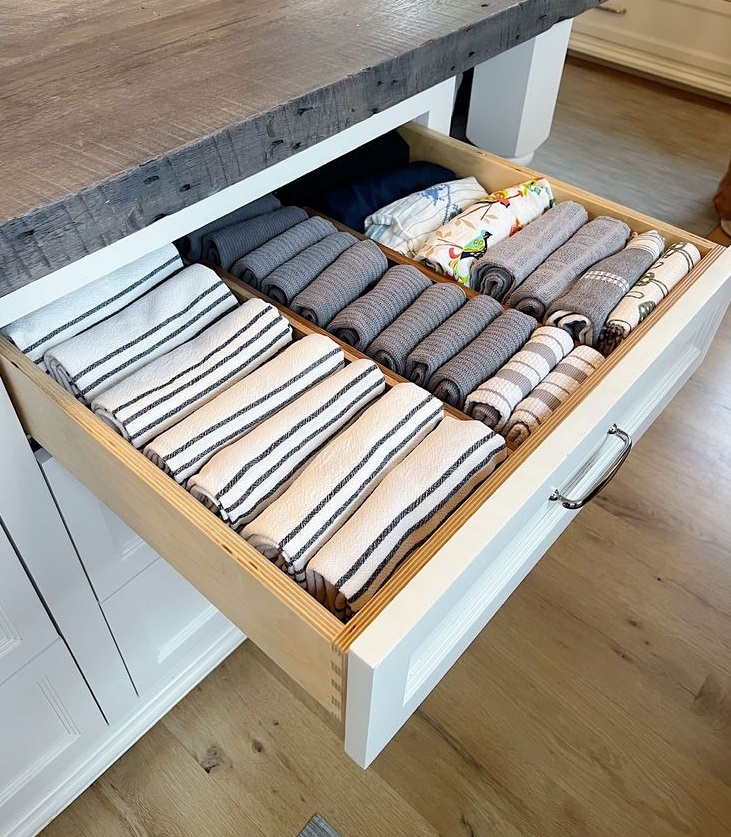 نظم دهنده دستمال آشپزخانه