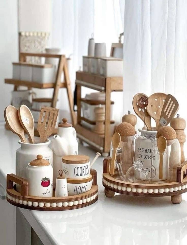وسایل دکوری و نظم دهنده آشپزخانه چوبی و سرامیک