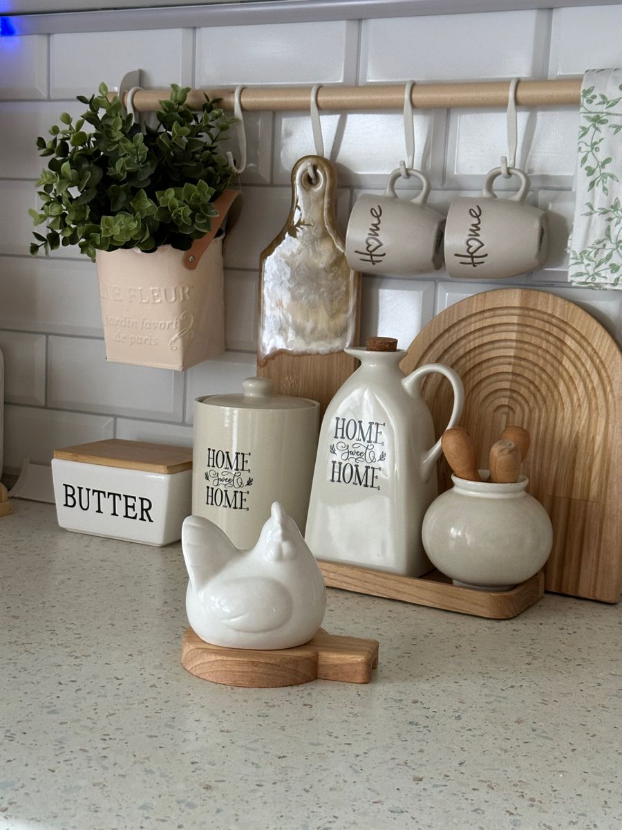 وسایل دکوری و نظم دهنده آشپزخانه چوبی و سرامیک