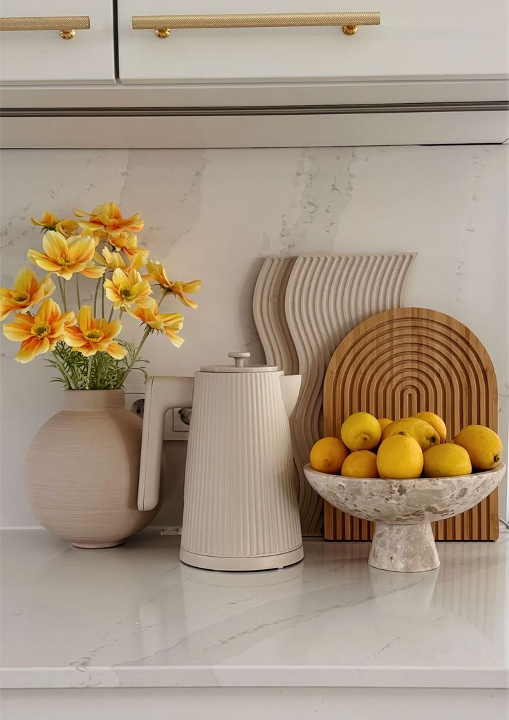 وسایل دکوری و نظم دهنده آشپزخانه چوبی و سرامیک