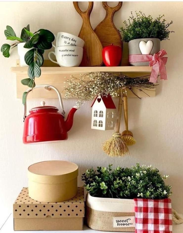 وسایل دکوری و نظم دهنده آشپزخانه چوبی و سرامیک