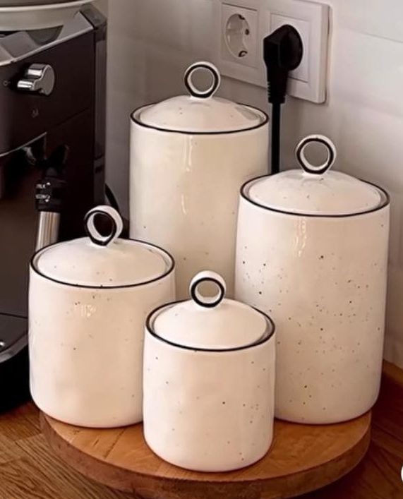 وسایل دکوری و نظم دهنده آشپزخانه چوبی و سرامیک