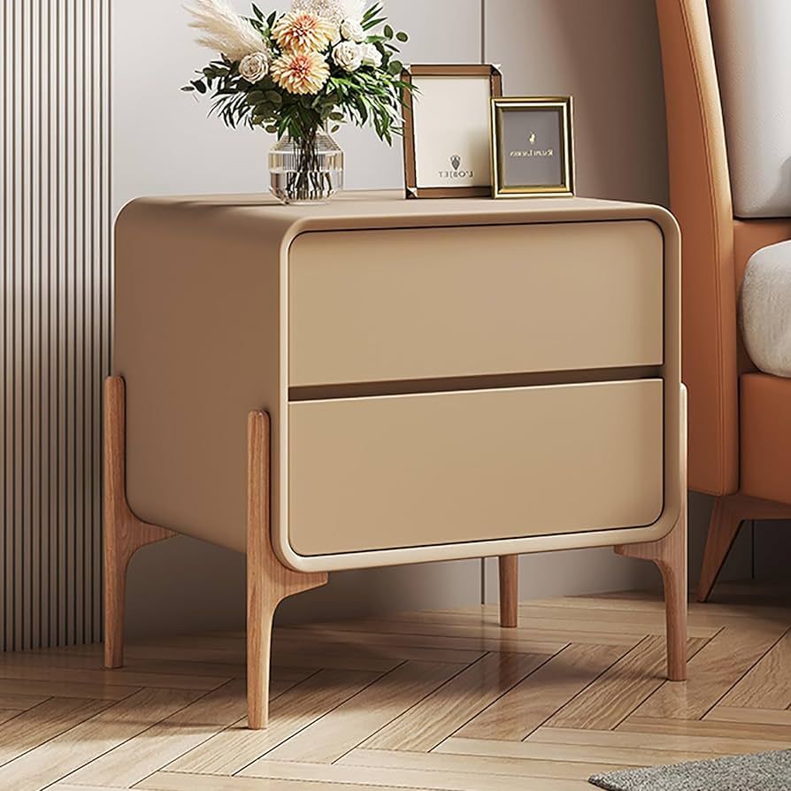 میز کنار تخت