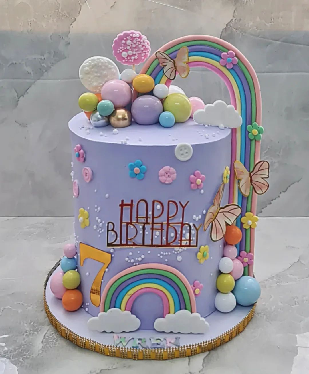 کیک تولد بنفش