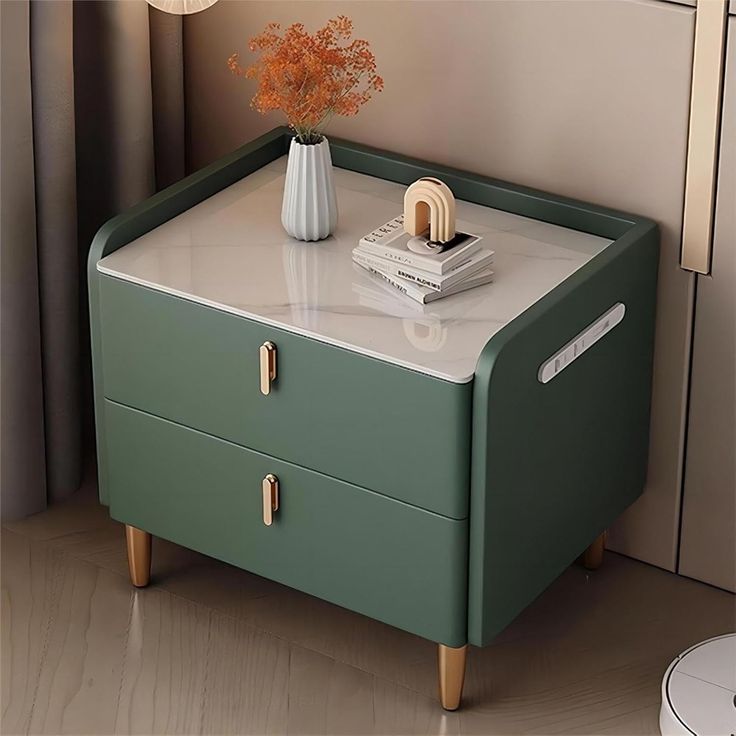 میز کنار تخت