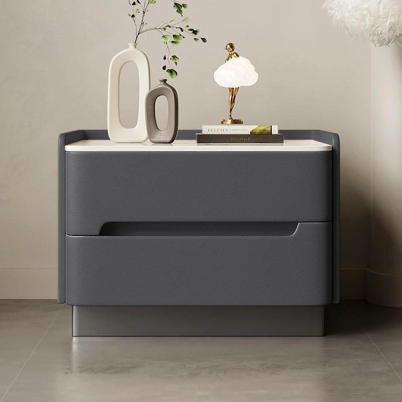 میز کنار تخت