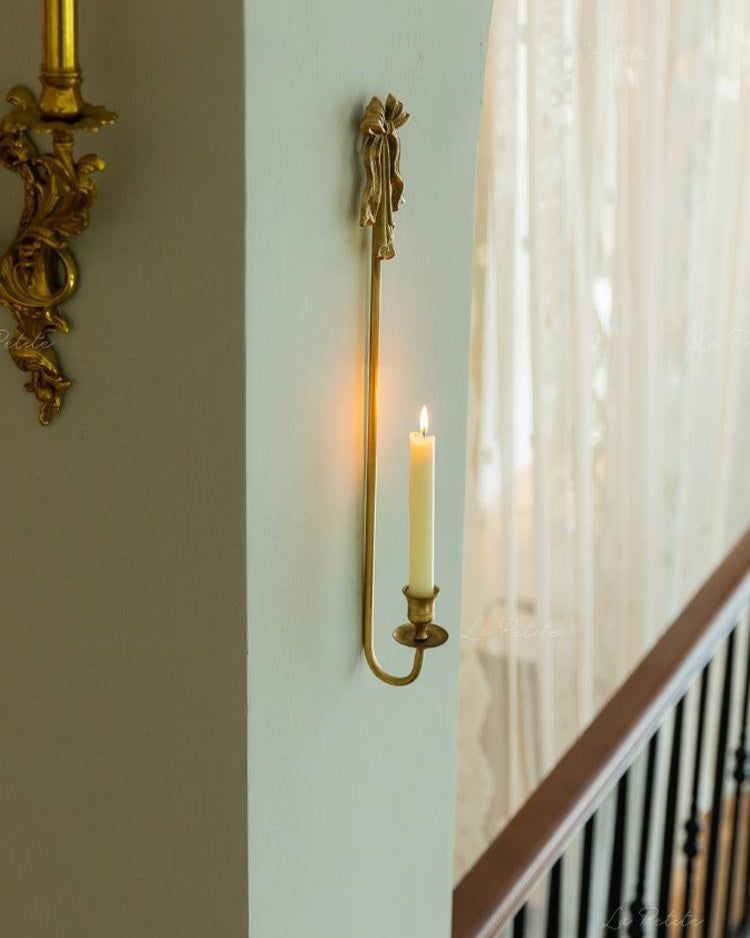 استند دیواری شمع